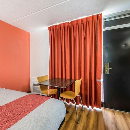 Motel 6-Henderson, Tx 外观 照片
